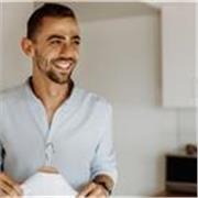 Soy un profesional con amplia experiencia en el ámbito educativo, con más de 12 años de trayectoria en el sector académico.