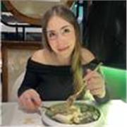 Profesora de primaria para todas las edades, puedo ayudar con cualquier asignatura, tambien tengo un B2 en ingles