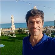 Profesor de Bachillerato nacional e internacional ofrece apoyo en Física, Química, Matemáticas en castellano o inglés desde ESO