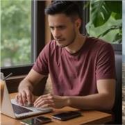 مدرس انجليزي رياض الاطفال و المرحله الابتدائيه هذا رائع