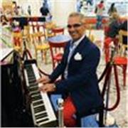 Insegnante di pianoforte con laurea magistrale ed esperienza trentennale