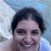 Primary teacher providing english, phonics and maths lessons