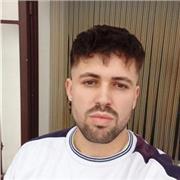Un joven escritor universitario que pretende enseñar porque escribir, y no cómo, Cada uno debe escribir de forma diferente