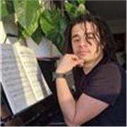 Cours de piano et solfège pour débutants et intermédiaires.