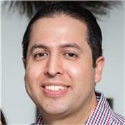 Ingeniero de audio imparte clases de grabación de audio