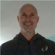 English Music Teacher and professional musician can teach students vocals, piano and music production