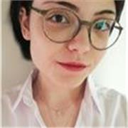 Studentessa di Chimica al terzo anno di università offre lezioni private a ragazzi del liceo
