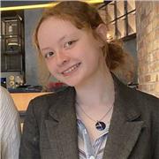 A-level biology and chemistry student who is happy to help online with GCSE sciences.