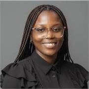 Professeur particulier donne cours de soutien scolaire au étudiants