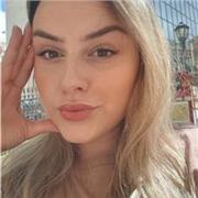 Estudiante de Magisterio imparte clases de apoyo para niños de Primaria y ESO