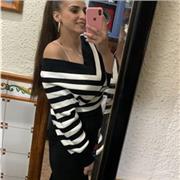 Soy una chica estudiante de educación infantil y con la carrera de pedagogia.Me encantan los niños y las niñas