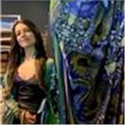 Profesora de Técnicas artísticas, Artista textil y diseñadora de moda, creadora de la marca “NHILA”.
Dirigida a: Jóvenes y Adultos