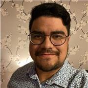 English teacher experienced with adults of all ages