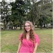 Profesora titulada con 3 años de experiencia, ofrece clases de español, inglés o francés presencial o online