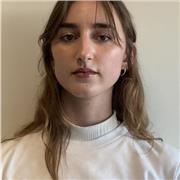 Profesora de dibujo apta para todas las edades y niveles.