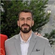 Puedo dar clases en materia de derecho, más específicamente en derecho laboral y de Seguridad Social enfocados a la abogacía, pero tengo conocimientos en todas las ramas del derecho a nivel general. 
He trabajado en empresa y en despacho particular por lo