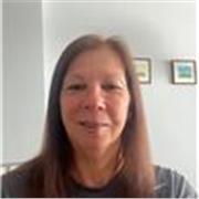 Soy profesora con experiencia en educación primaria. Quiero apoyar en el crecimiento de ninas y ninos de primaria.