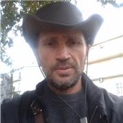 Docente diplomato conoscente della lingua Spagnola ed Inglese cerca lavoro come insegnante di lingua Inglese e Spagnola per allievi ragazzi di scuole medie e superiori