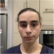 Je suis étudiant et je suis bientôt bilingue car j’ai pour but de partir au États Unis. Je peux donc donner des cours d’anglais