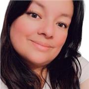 Profesora bilingüe con experiencia en clases presenciales y virtuales para niños y adolescentes