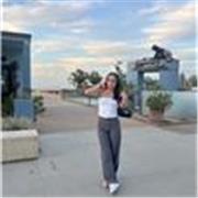 Se hai bisogno di aiuto per i compiti o per spiegarti qualcosa non esitare a chiedere!