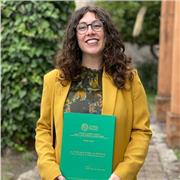 Laureata in Filologia Classica offre lezioni di greco, latino, italiano