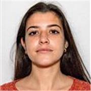 Fotografa e studentessa di fotogiornalismo offre lezioni di fotografia base e di reportage
