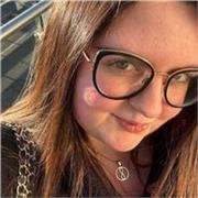 studentessa di 22 anni offre aiuto compiti e studio