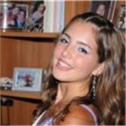 Ciao! sono Giulia e insieme faremo delle lezioni produttive e divertenti per imparare l’inglese senza difficoltà!