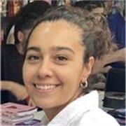 Soy carismática, tengo mucha creatividad a la hora de dar clase y tengo mucha paciencia.