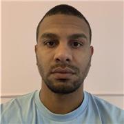 Native English speaker with 5 years of experience offers private English lessons for children and adults in Munich.