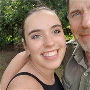 Etudiante passionnée d'anglais qui offre des cours d'anglais pour élèves en primaires et collégiens à Paris et en ligne