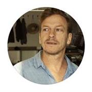 I am an artist and educator with specialist teaching experience in printmaking and mixed media art & design.