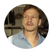 I am an artist and educator with 30 years specialist teaching experience in Printmaking and Mixed Media Art & Design, at the University of Arts London - UAL