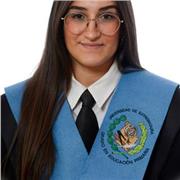 Graduada en Ed. Primaria con la especialidad de inglés, tengo experiencia impartiendo clases particulares de todas las materias