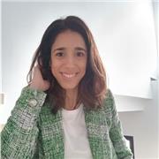 Profesora de Inglés, Lengua Castellana y Literatura que imparte clases a niños hasta niños de primaria (10 años)