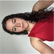 Soy una persona responsable, cercana y con muchas ganas de ayudar a los demás. Me adapto fácilmente a las necesidades de cada uno.