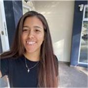  Hello! I'm Camila, and I would love to be your Spanish tutor. 