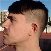 Profesor y licenciado en Letras imparte clases del Área de Lengua y Literatura