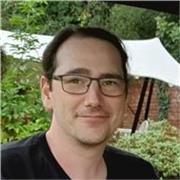 English speaking foreigner teaching English to foreigners 😁