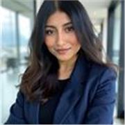 Profesora de inglés especializada en conversacional y profesional