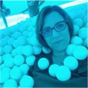 Persona seria e affidabile,per la passione dell insegnamento per la scuola primaria e secondaria.