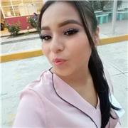 Licenciada en educación primaria, atiendo a un grupo de 30 alumnos con experiencia de 6 años