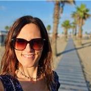 Docente di inglese impartisce lezioni di grammatica, speaking, reading, letteratura inglese ed inglese tecnico