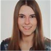 Maestra organizada y responsable para dar clases a jóvenes y adultos