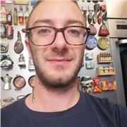 Insegnante di musica offre lezioni di chitarra, basso, armonia e teoria