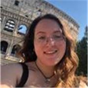 Diplomata in liceo delle scienze umane offre ripetizioni per ragazzi in matematica, fisica, inglese e scienze umane