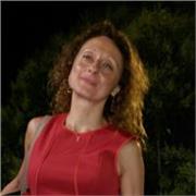 Sono diplomata magistrale, sono una 50enne e vorrei insegnare ad alunni di scuole elementare e media. Prezzi molto onesti