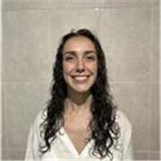 Soy enfermera con experiencia cuidando niños y ayudándoles en diferentes actividades.