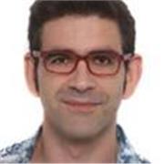 Profesor titulado, con mas de 10 años de expriencia tanto en la educación reglada como en particulares imparte clases de Lengua